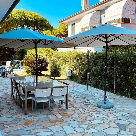 Casa Delle Famiglie Villa Albarella Island